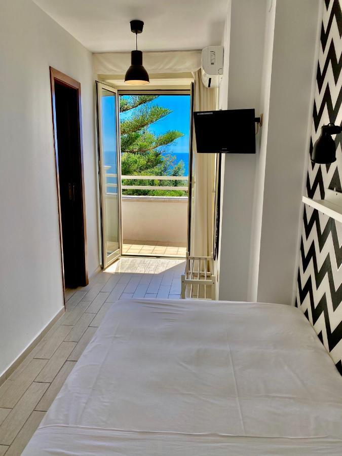 Mini Hotel Pozzuoli Exterior foto