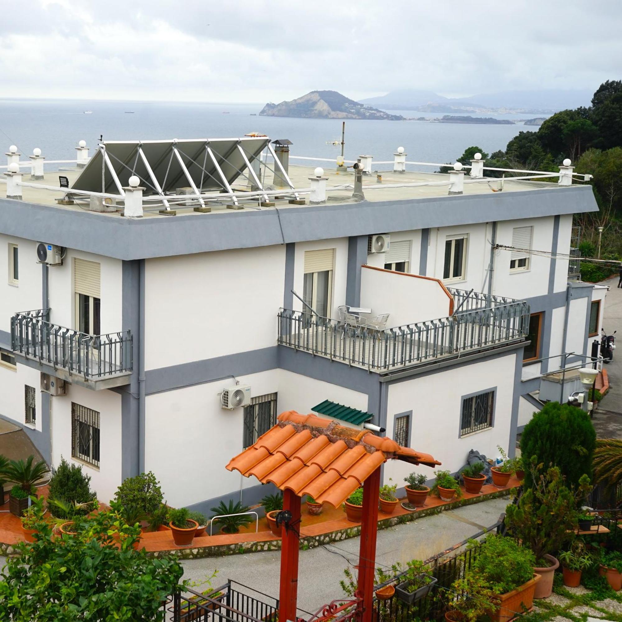 Mini Hotel Pozzuoli Exterior foto