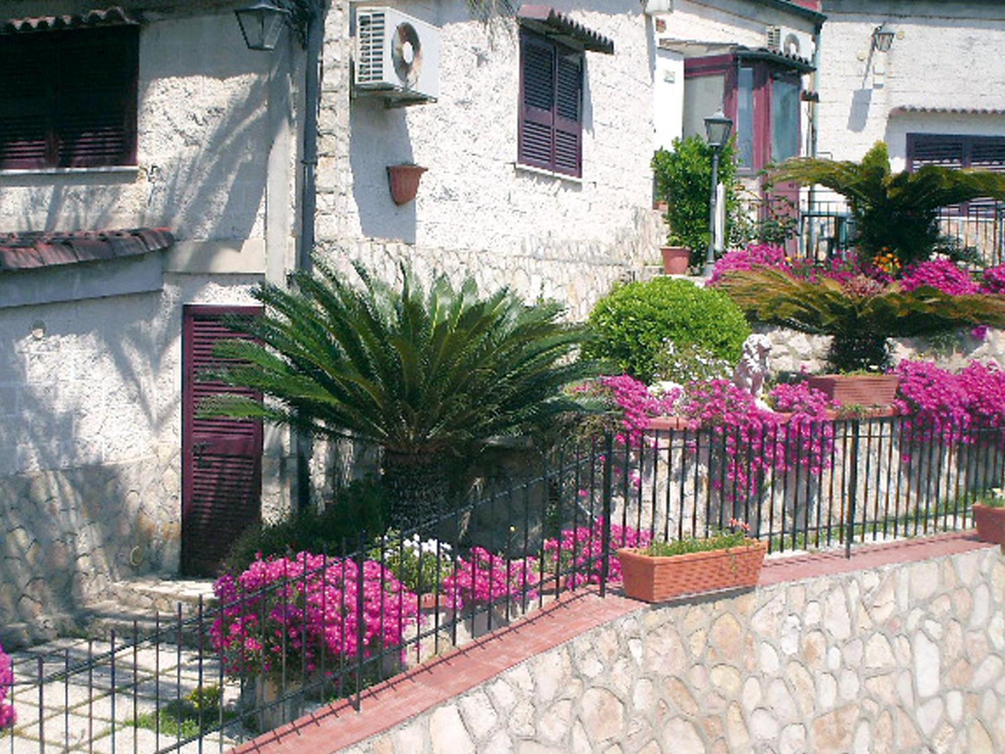 Mini Hotel Pozzuoli Exterior foto