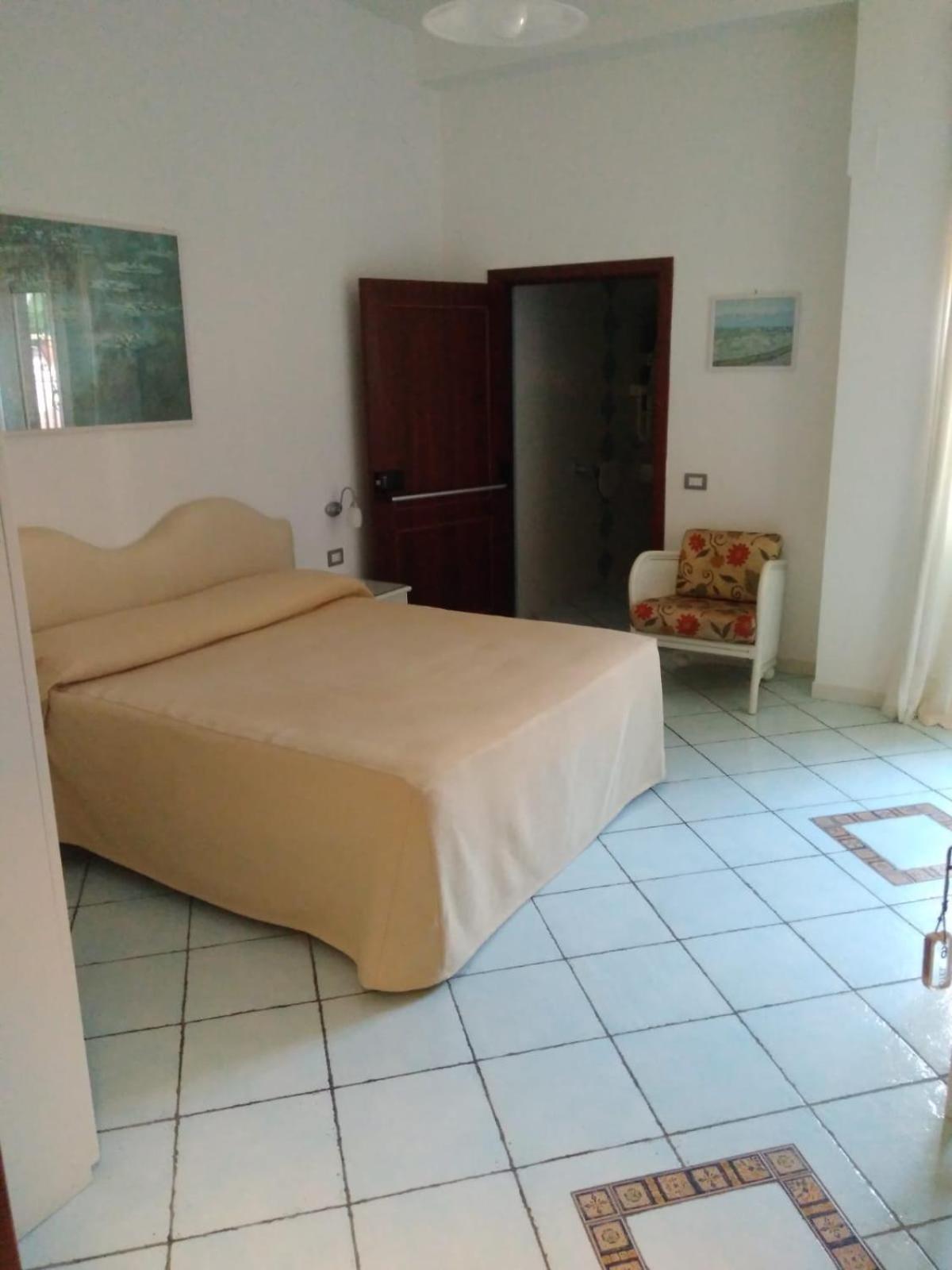 Mini Hotel Pozzuoli Exterior foto