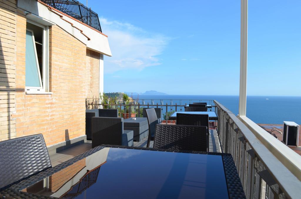 Mini Hotel Pozzuoli Exterior foto